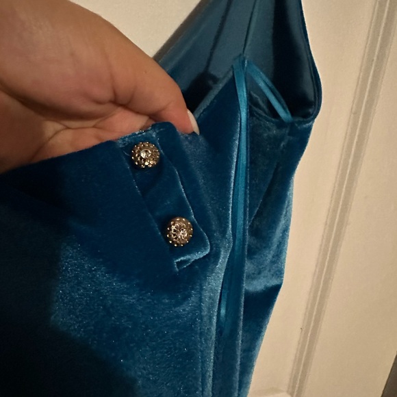 Velvet midi dress - Picture 4 of 4